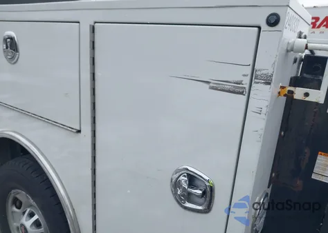 2024 GMC Sierra 2500Hd 4Wd Long Bed Pro from USA, damaged, VIN 1GT19LE7XRF302360